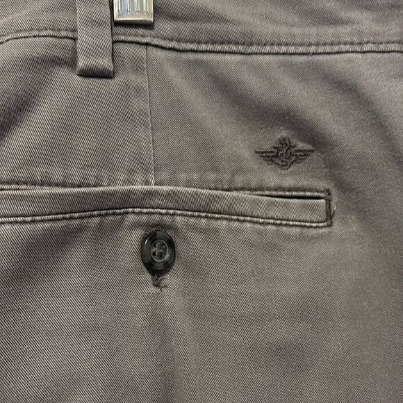 Dockers classic fit 44x32 - Picture 6 of 10